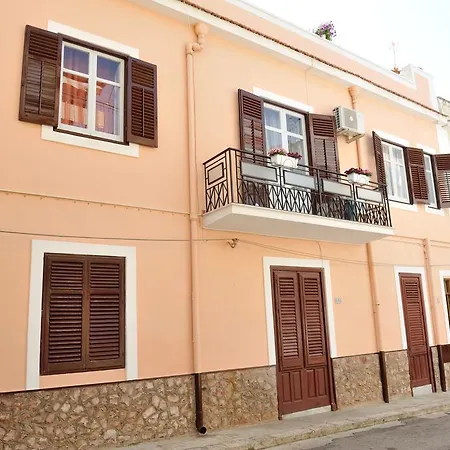 Holiday home Case Vacanze Terra Sinus